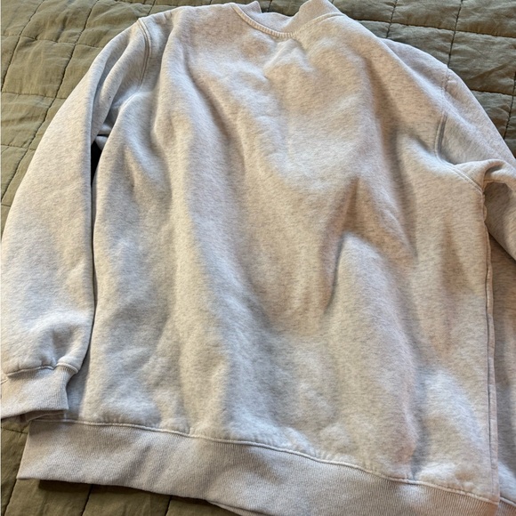 White Fox Après Ski Club Embroidered Crewneck Sweatshirt M/L Gray Ski Graphic - Picture 4 of 5